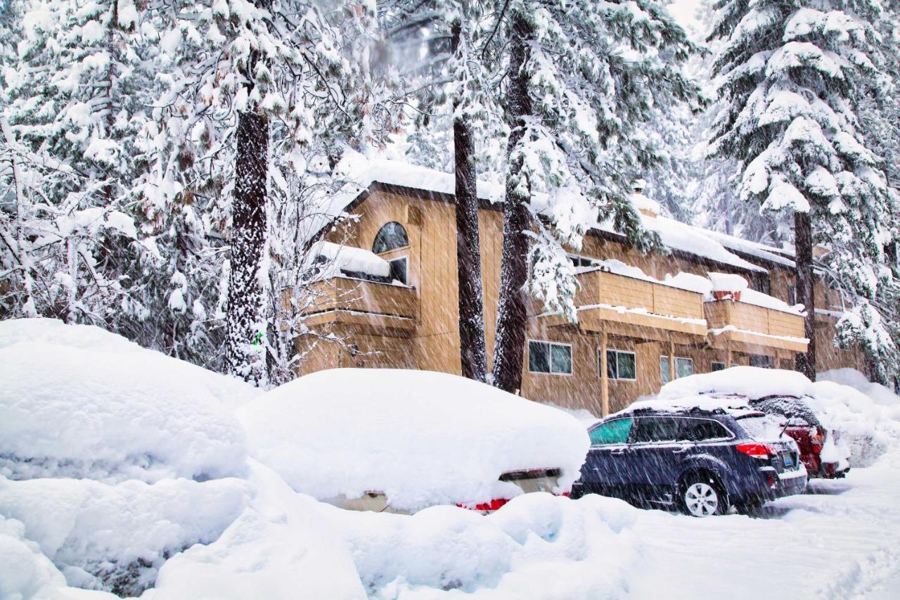 Tahoe Condo About 1 Mi To Diamond Peak Ski Resort! インクライン・ビレッジ エクステリア 写真